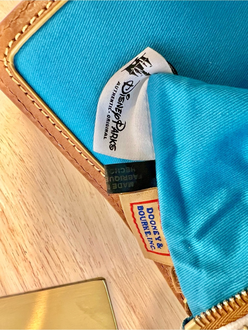 Dooney & Bourke Disney Sleeping Beauty Crossbody Purse like new w/coa - Picture 12 of 13